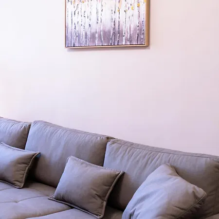 за гости Happy Apartmán *