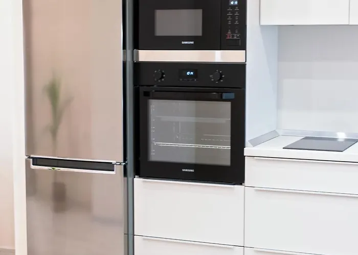 за гости Happy ルセ