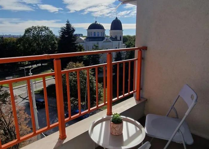 за гости Happy * Ruse